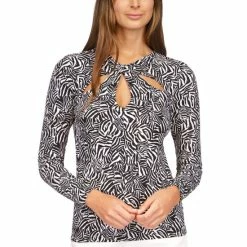 Best Sale ๐ Michael Kors ๐ฉ Women's Printed Twist Keyhole Top Black/white โจ