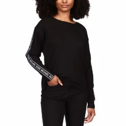 Flash Sale โค๏ธ Michael Kors Petite Waffled Logo-Tape-Sleeve Top Black ๐